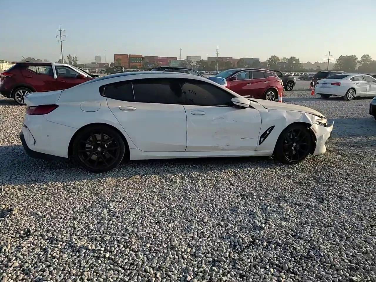 Фото: WBAGV4C00NCH67131