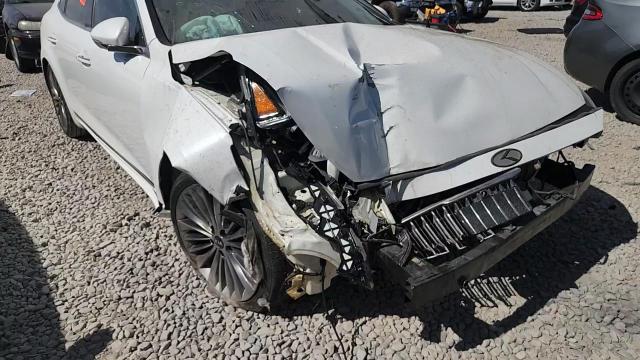 2017 Kia Cadenza Premium VIN: KNALC4J13H5079209 Lot: 81398915