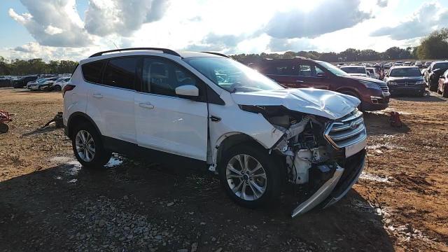 2017 Ford Escape Se VIN: 1FMCU0G98HUC53959 Lot: 84380305