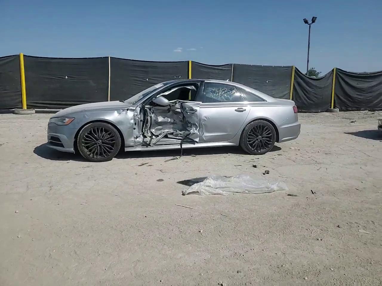 Фото: WAUDFAFC3GN069203