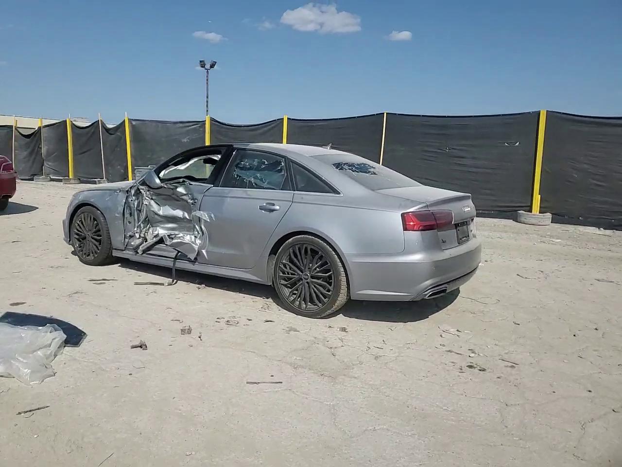 Фото: WAUDFAFC3GN069203