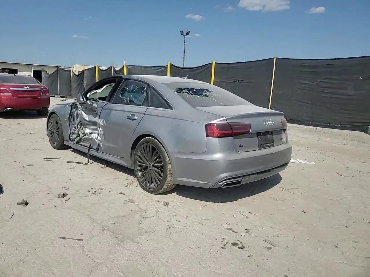 Фото: WAUDFAFC3GN069203