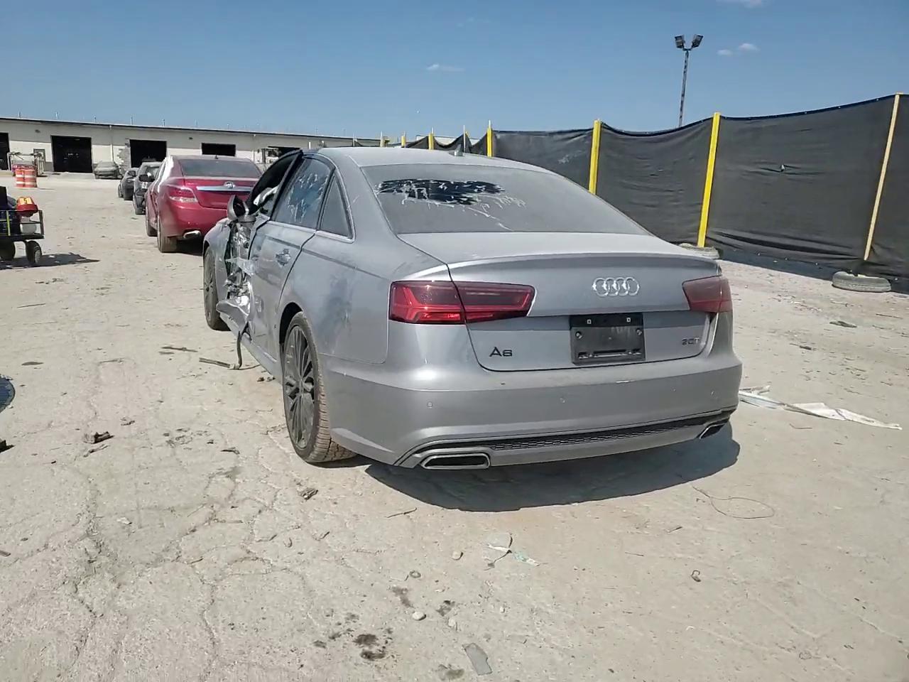 Фото: WAUDFAFC3GN069203