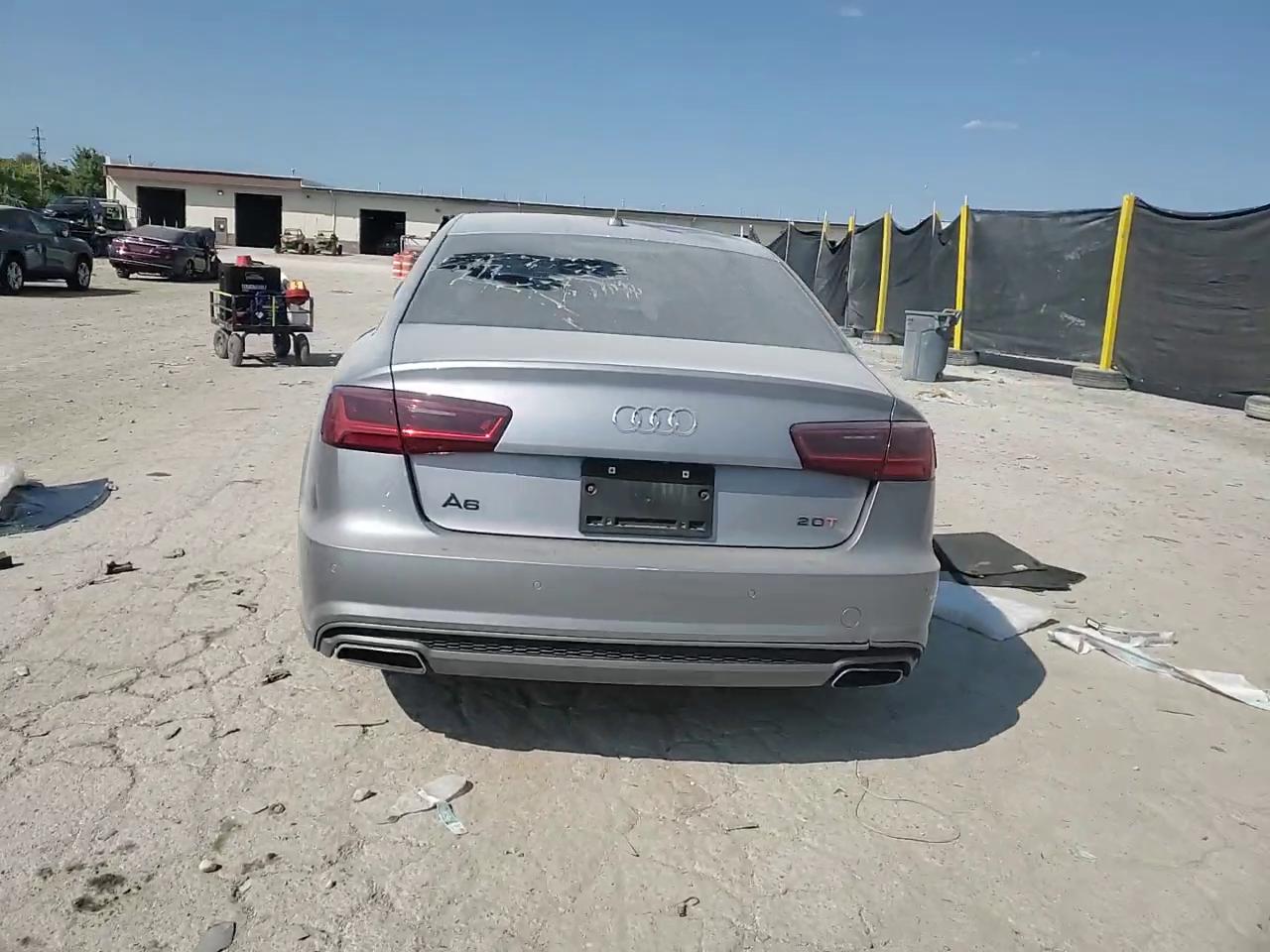 Фото: WAUDFAFC3GN069203