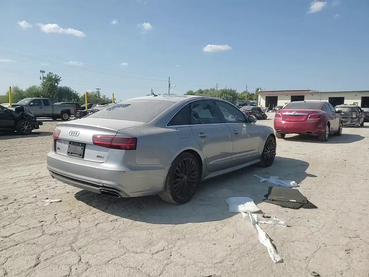 Фото: WAUDFAFC3GN069203