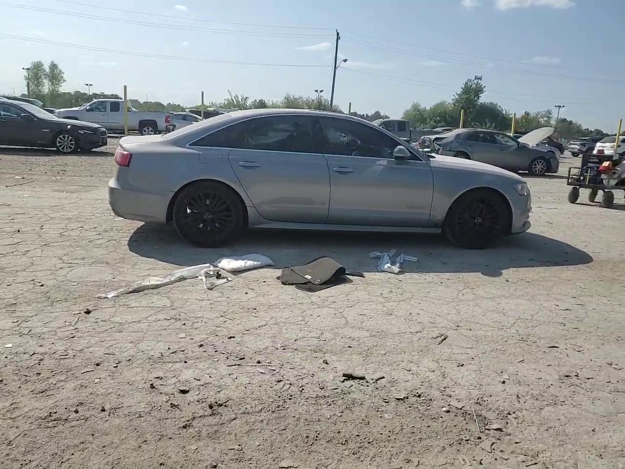 Фото: WAUDFAFC3GN069203