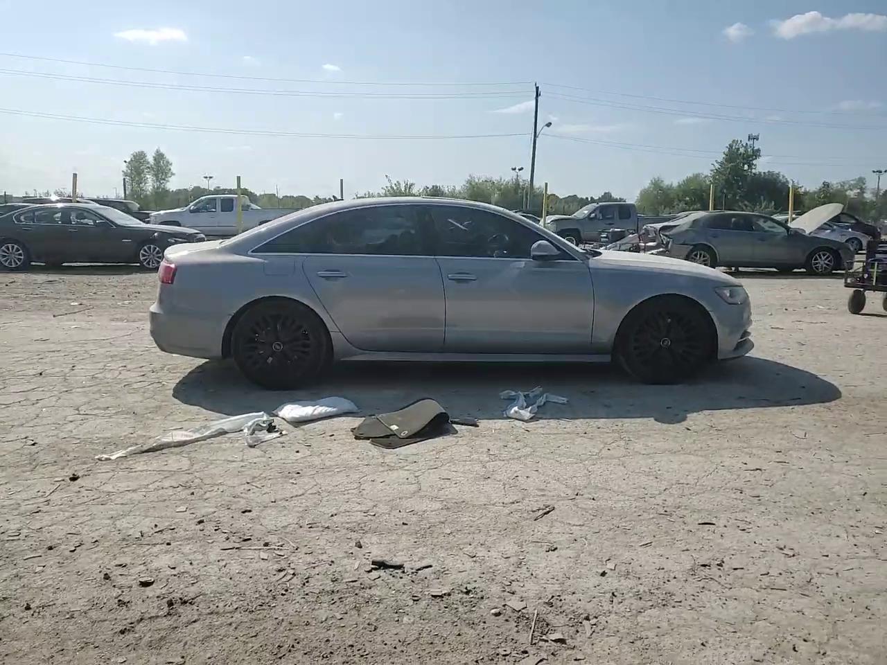 Фото: WAUDFAFC3GN069203