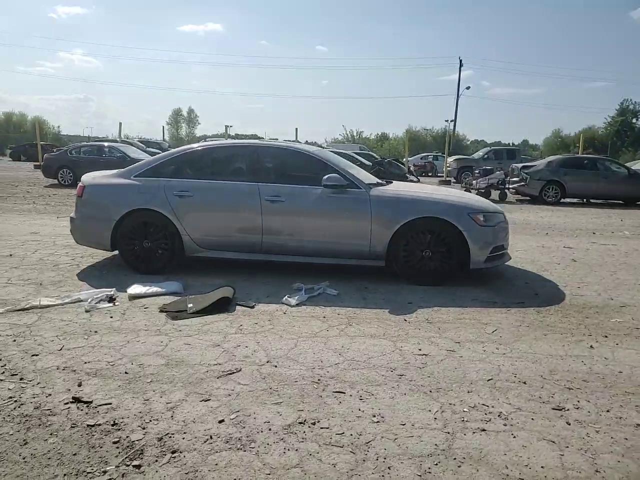 Фото: WAUDFAFC3GN069203