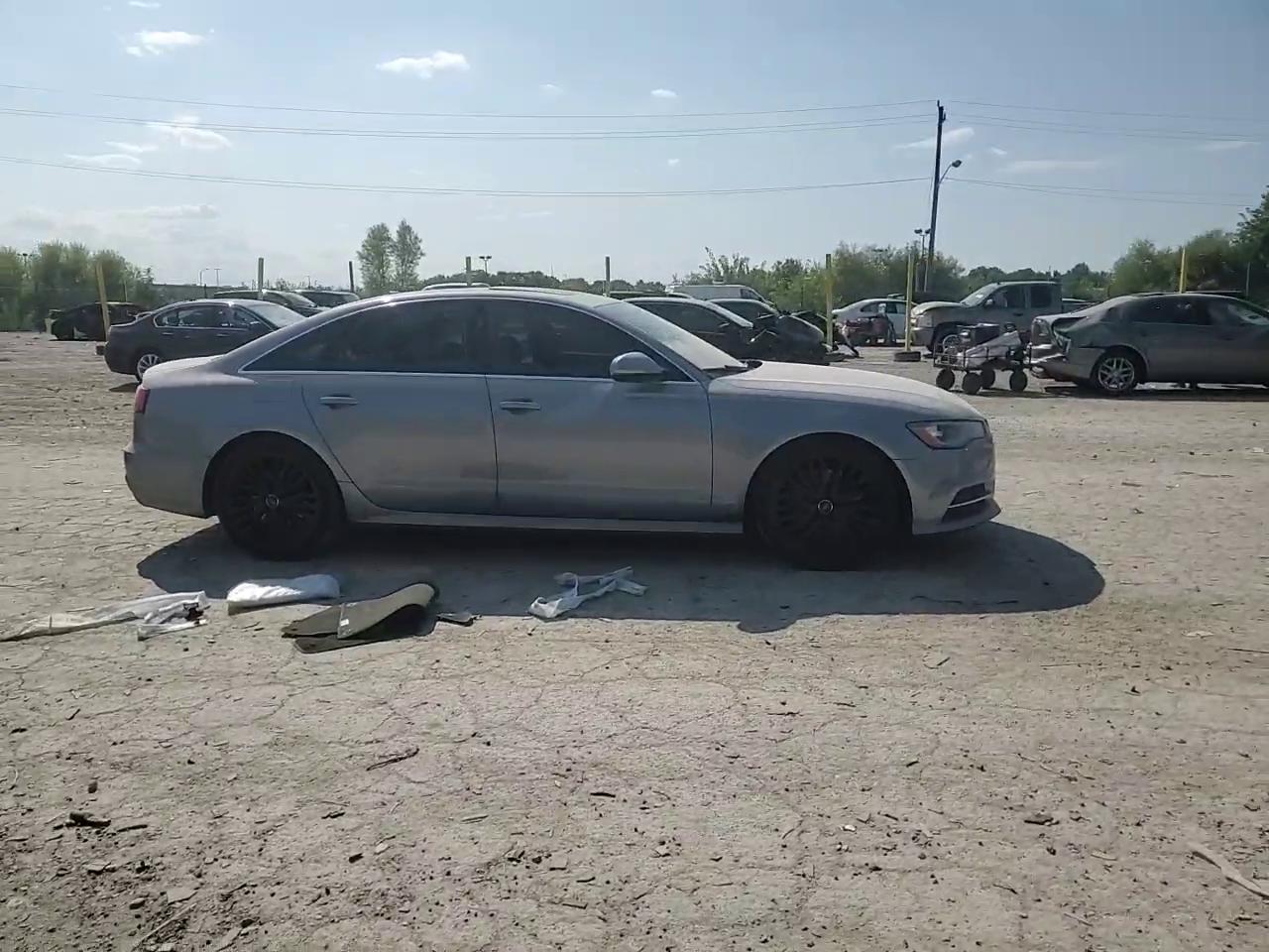 Фото: WAUDFAFC3GN069203