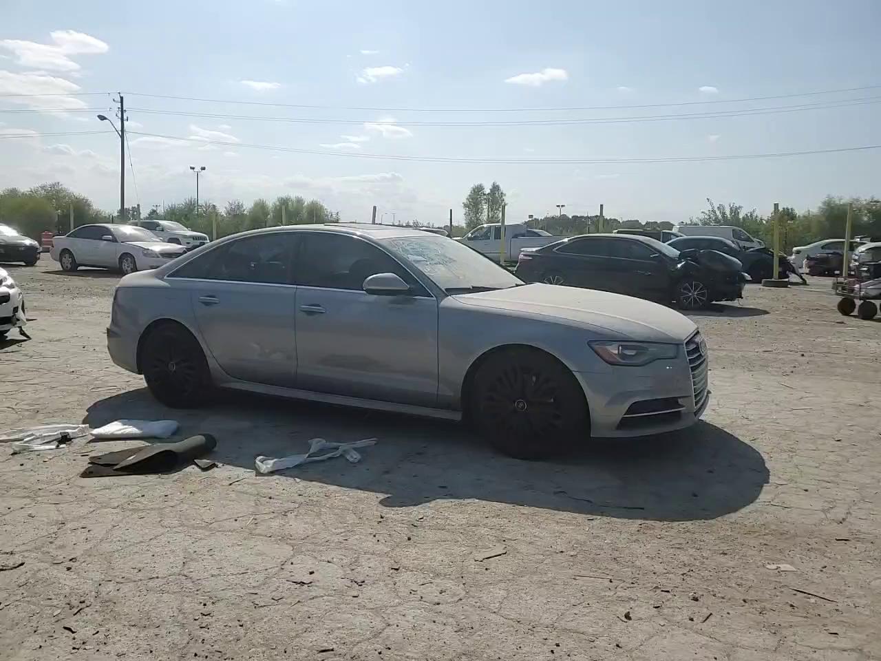 Фото: WAUDFAFC3GN069203