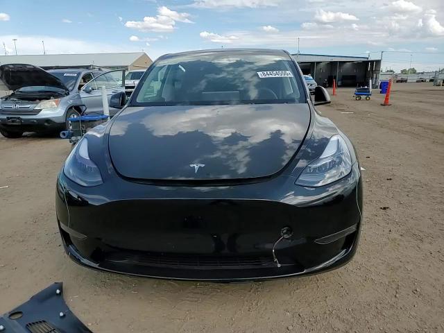 2024 Tesla Model Y VIN: 7SAYGDED4RF193398 Lot: 84454555