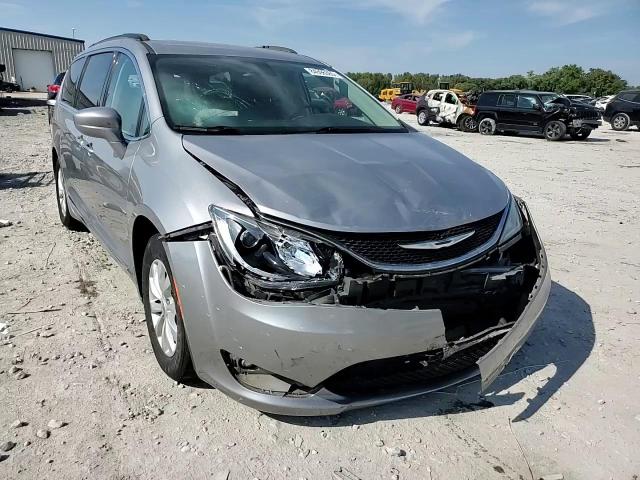 2017 Chrysler Pacifica Touring L VIN: 2C4RC1BG2HR540479 Lot: 84596365