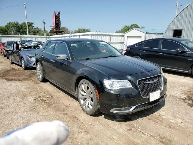 2019 Chrysler 300 Limited VIN: 2C3CCAEG9KH528106 Lot: 80465925