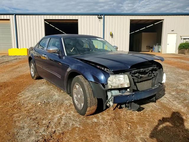 2005 Chrysler 300 Touring VIN: 2C3JA53G85H645669 Lot: 81824415