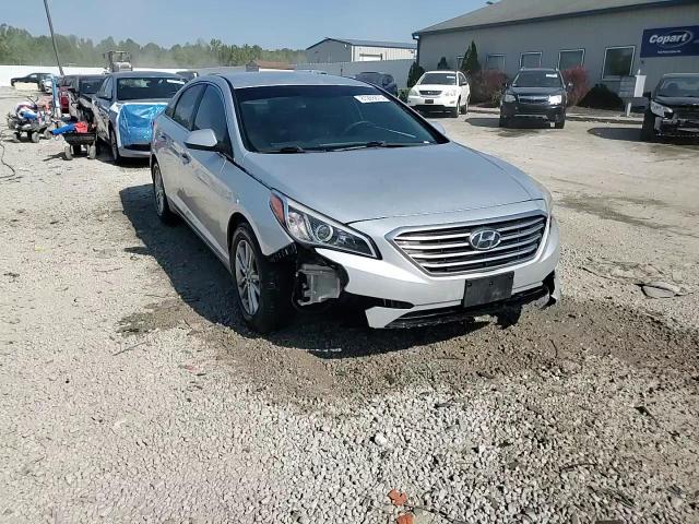 2017 Hyundai Sonata Se VIN: 5NPE24AF7HH517370 Lot: 81286875