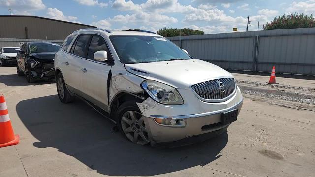 2008 Buick Enclave Cxl VIN: 5GAER23708J285662 Lot: 83829135