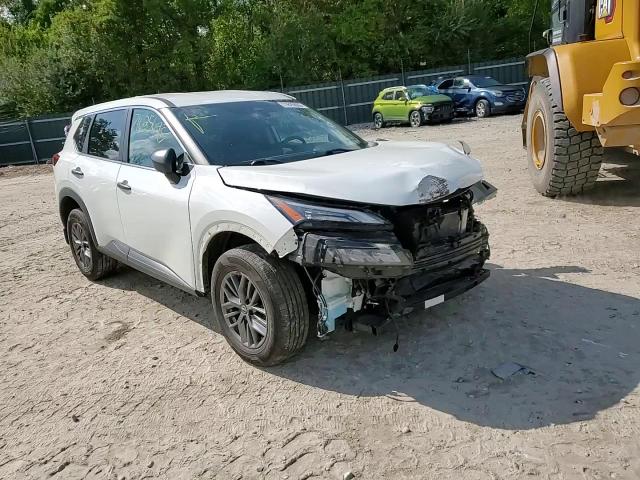 2022 Nissan Rogue S VIN: 5N1BT3AB1NC685323 Lot: 71625695