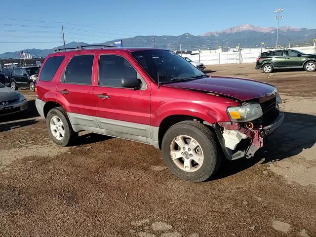 2005 Ford Escape VIN: 1FMYU93145KC70694 Lot: 72061615