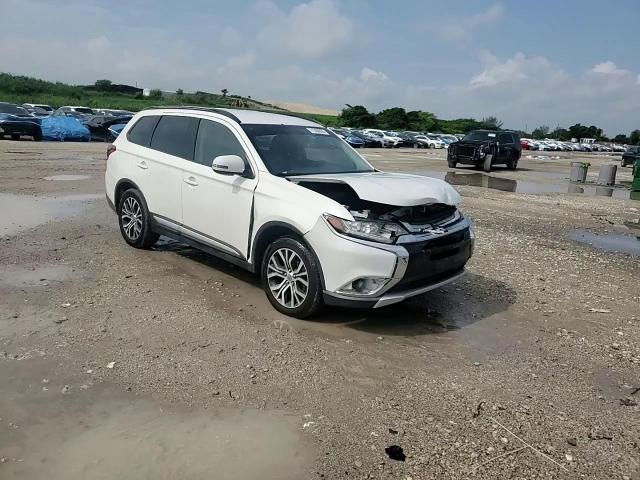 2016 Mitsubishi Outlander Se VIN: JA4AD3A35GZ025589 Lot: 71300035