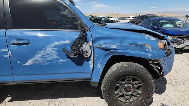 2018 Toyota 4Runner Sr5/Sr5 Premium VIN: JTEBU5JR5J5602481 Lot: 70940085