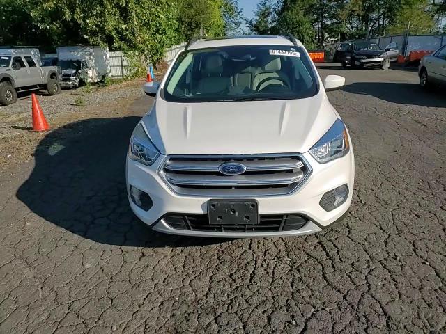 2017 Ford Escape Se VIN: 1FMCU9G9XHUB66990 Lot: 81437195