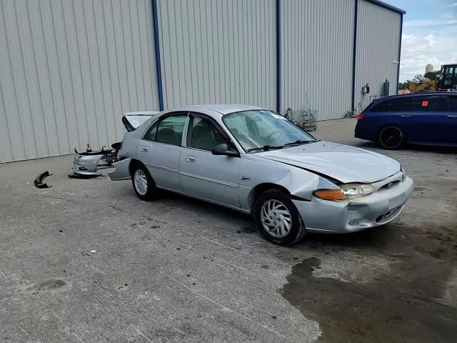 1998 Ford Escort Se VIN: 1FAFP13P7WW172770 Lot: 71290235