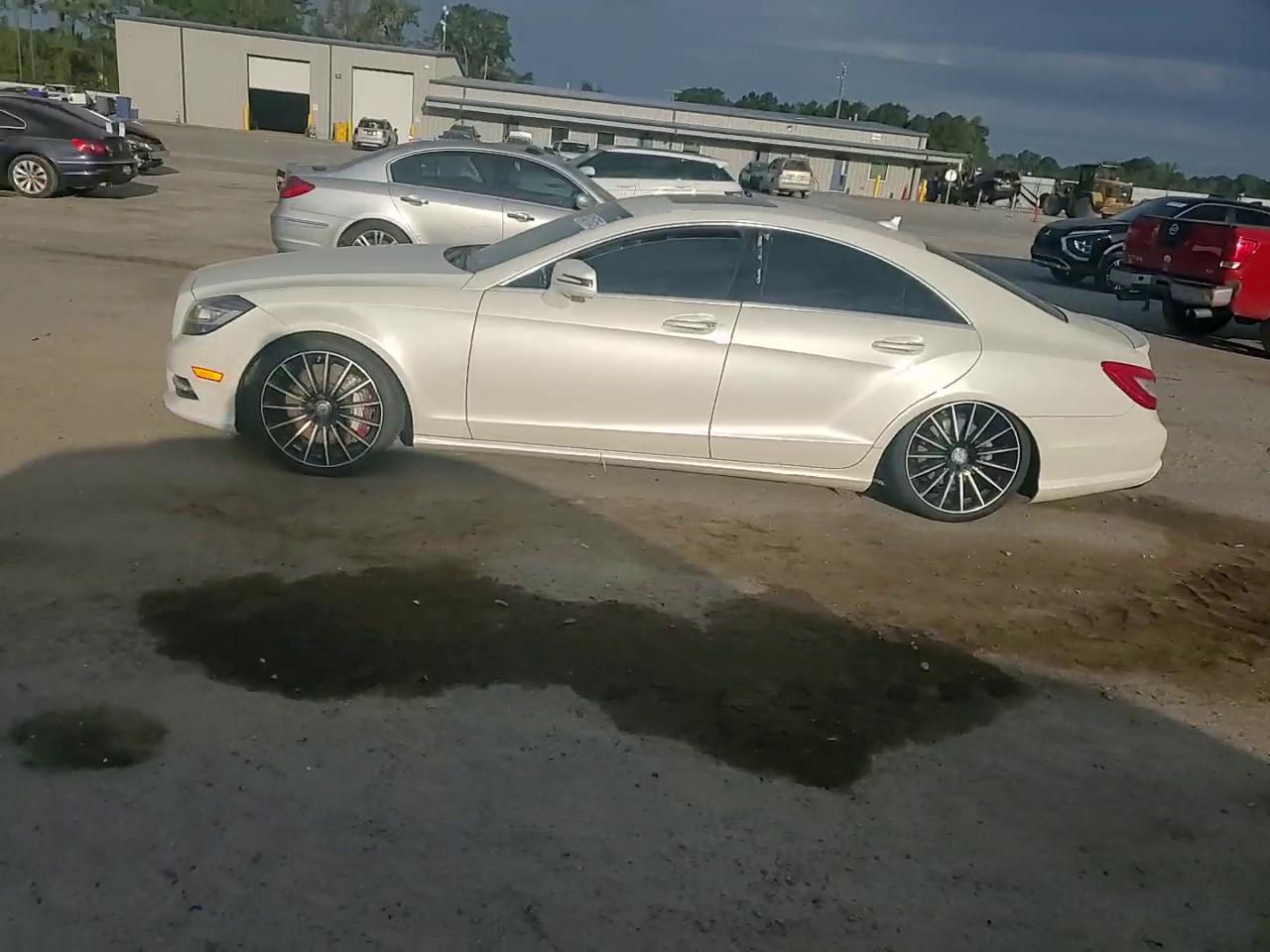 Фото: WDDLJ9BBXEA111532