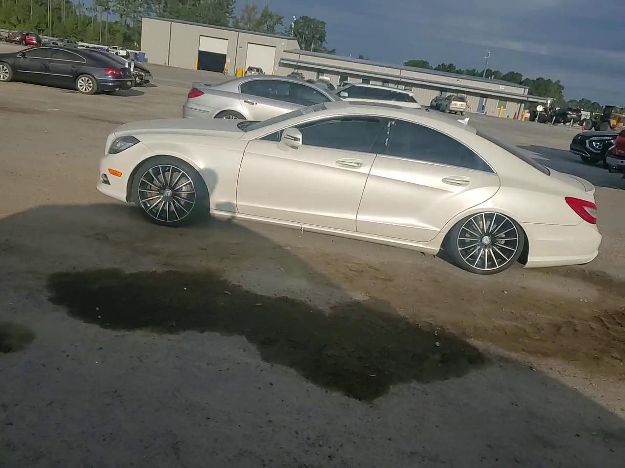 Фото: WDDLJ9BBXEA111532