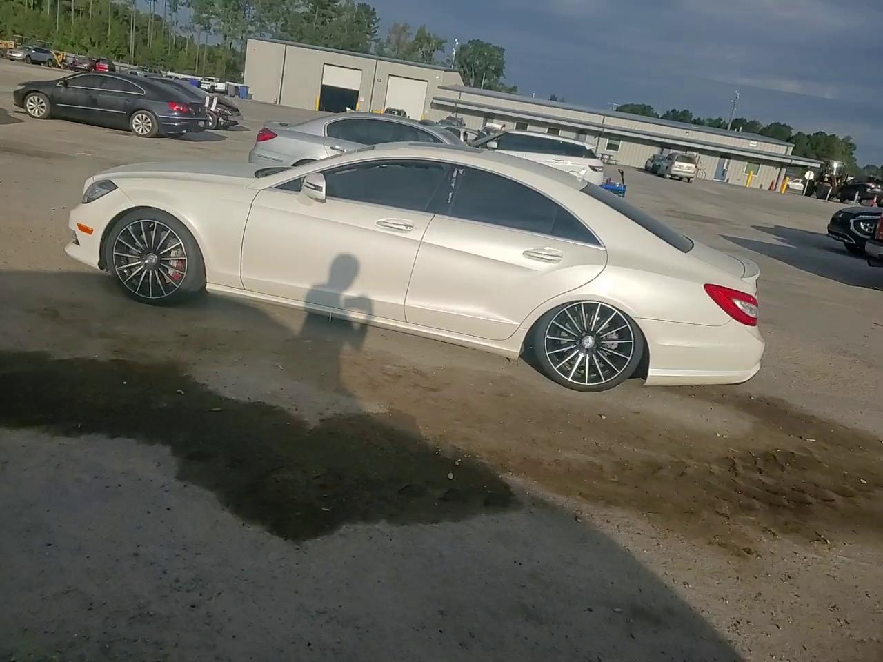 Фото: WDDLJ9BBXEA111532