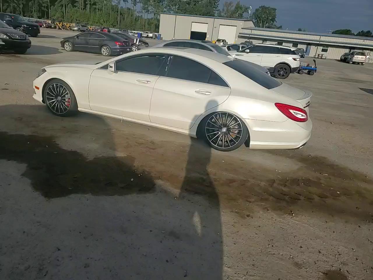 Фото: WDDLJ9BBXEA111532