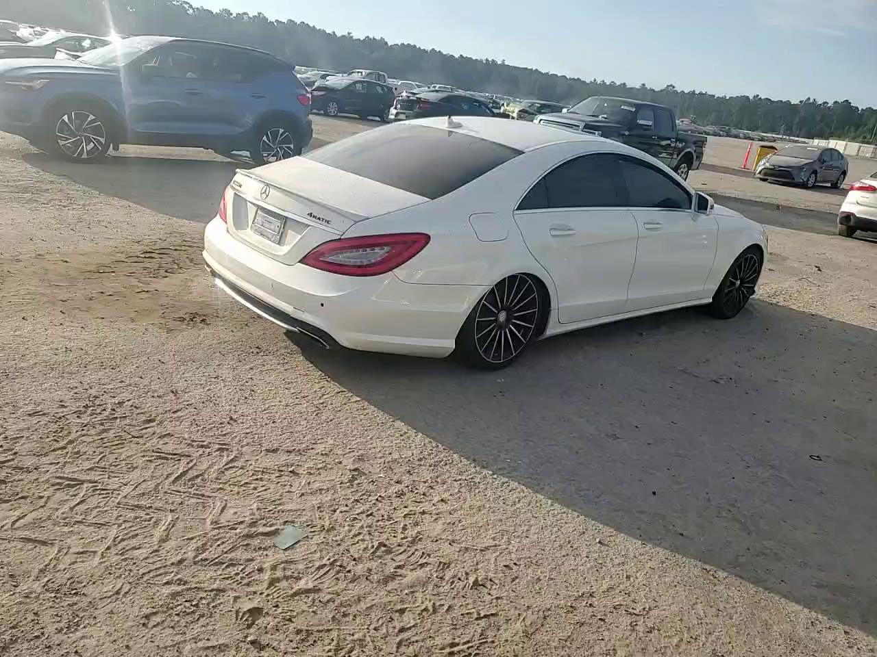 Фото: WDDLJ9BBXEA111532