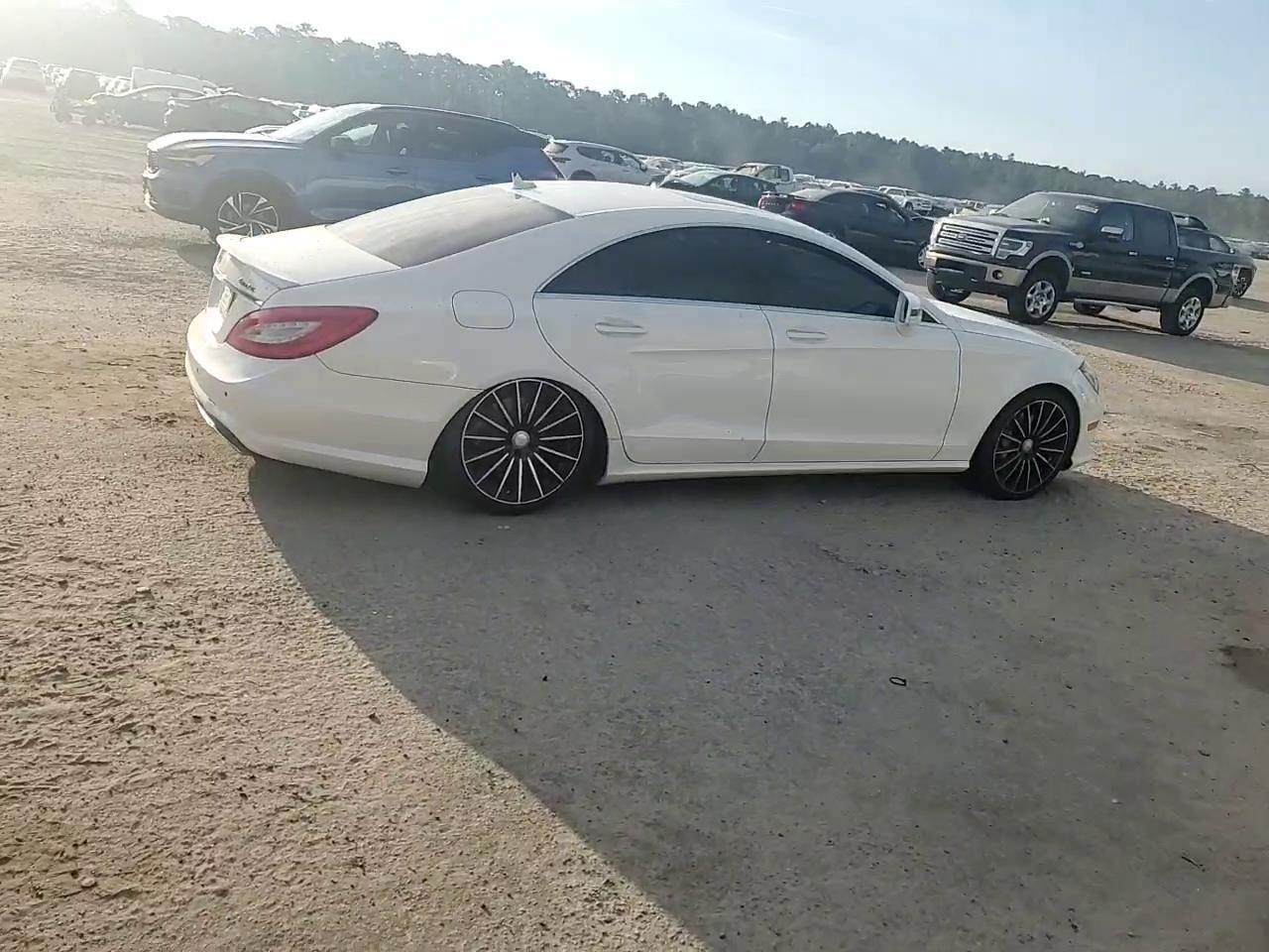 Фото: WDDLJ9BBXEA111532