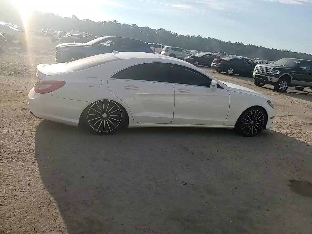 Фото: WDDLJ9BBXEA111532