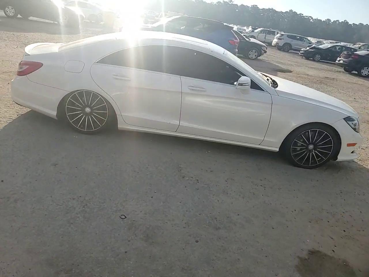 Фото: WDDLJ9BBXEA111532