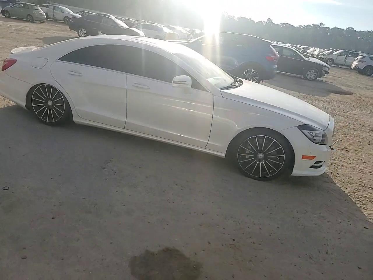 Фото: WDDLJ9BBXEA111532