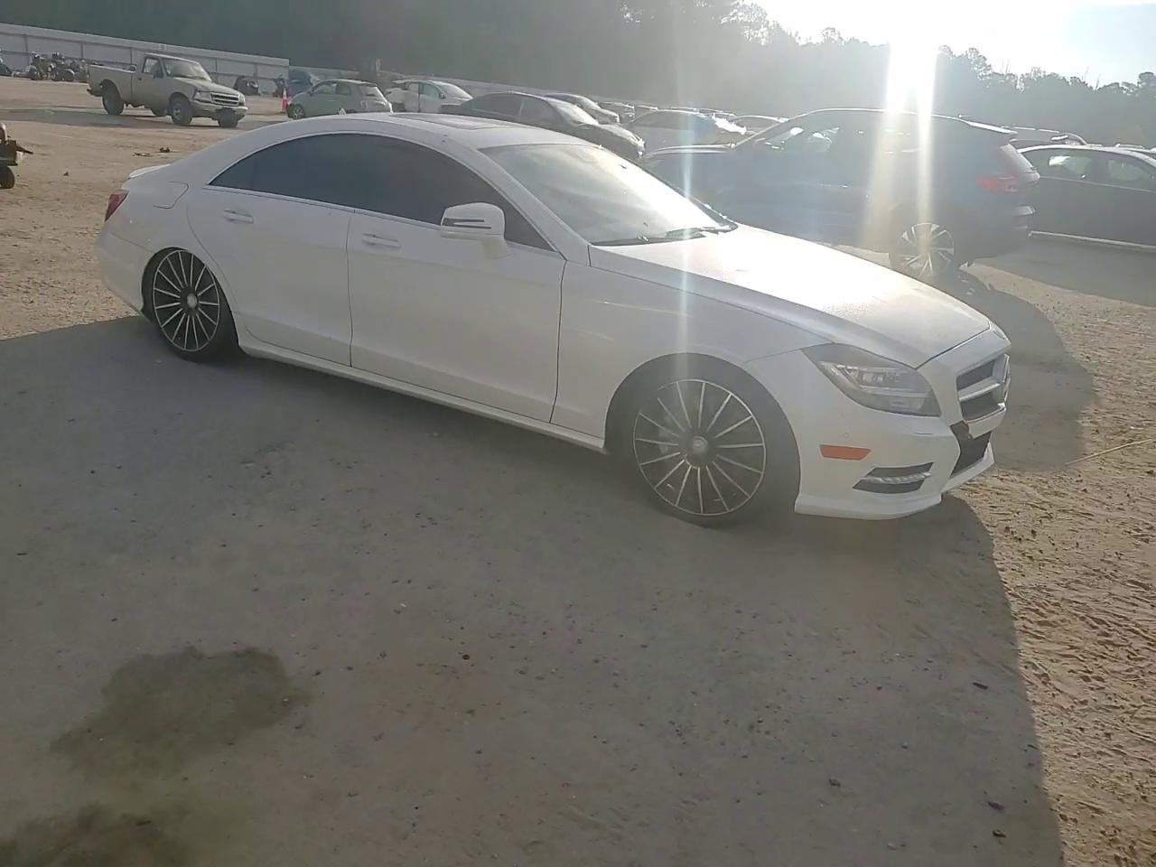 Фото: WDDLJ9BBXEA111532