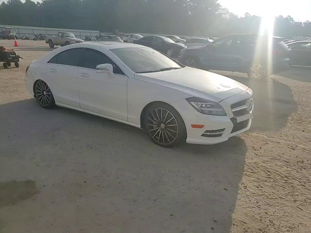 Фото: WDDLJ9BBXEA111532