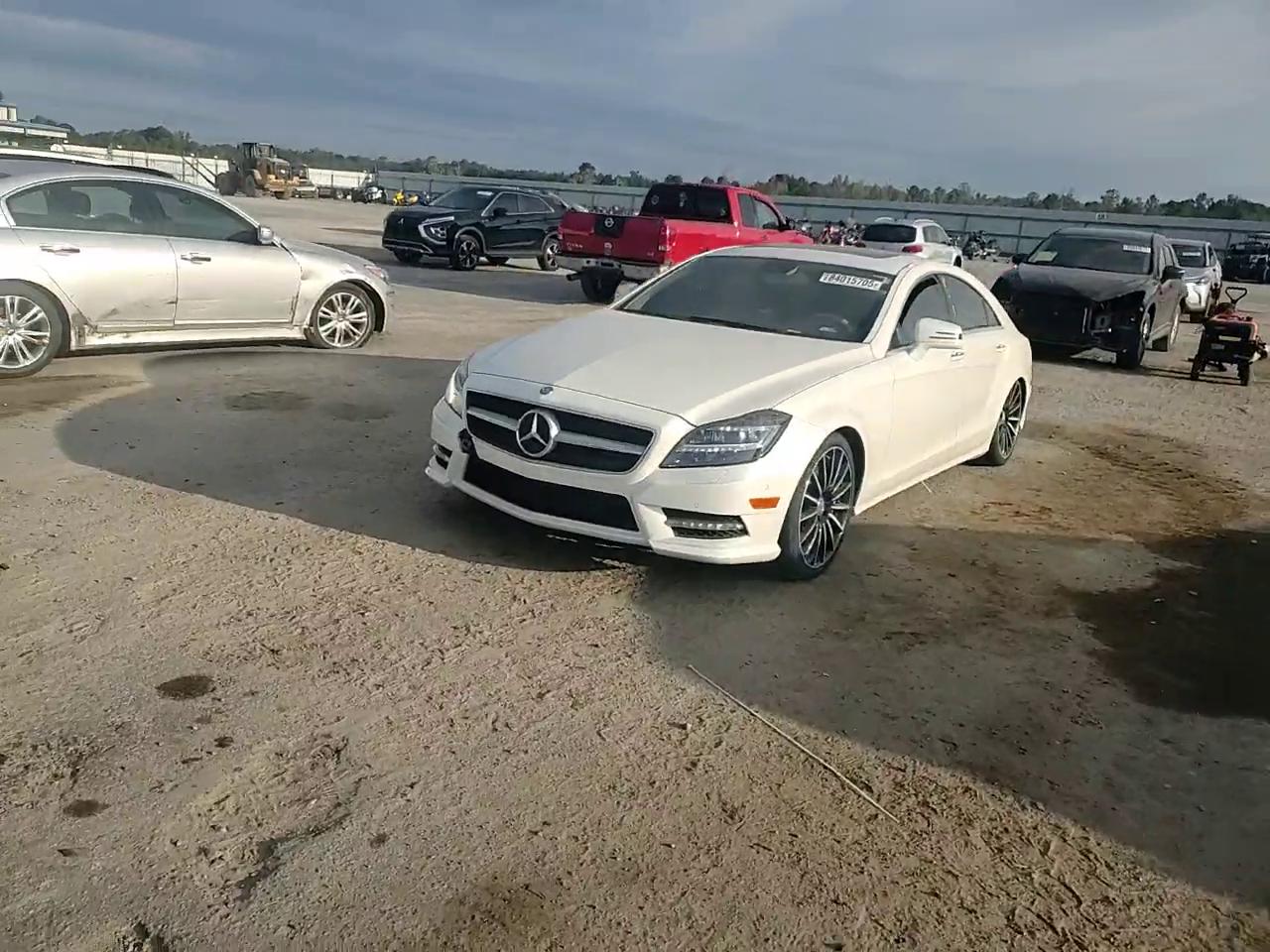 Фото: WDDLJ9BBXEA111532