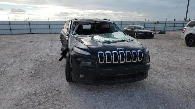 2018 Jeep Cherokee Latitude VIN: 1C4PJLCB2JD559070 Lot: 81608165