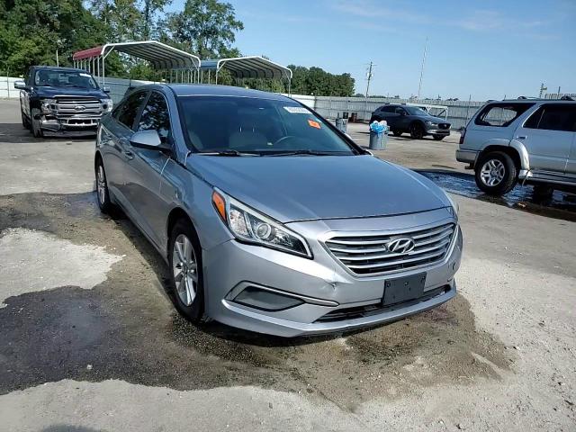 2017 Hyundai Sonata Se VIN: 5NPE24AF3HH454543 Lot: 80352305