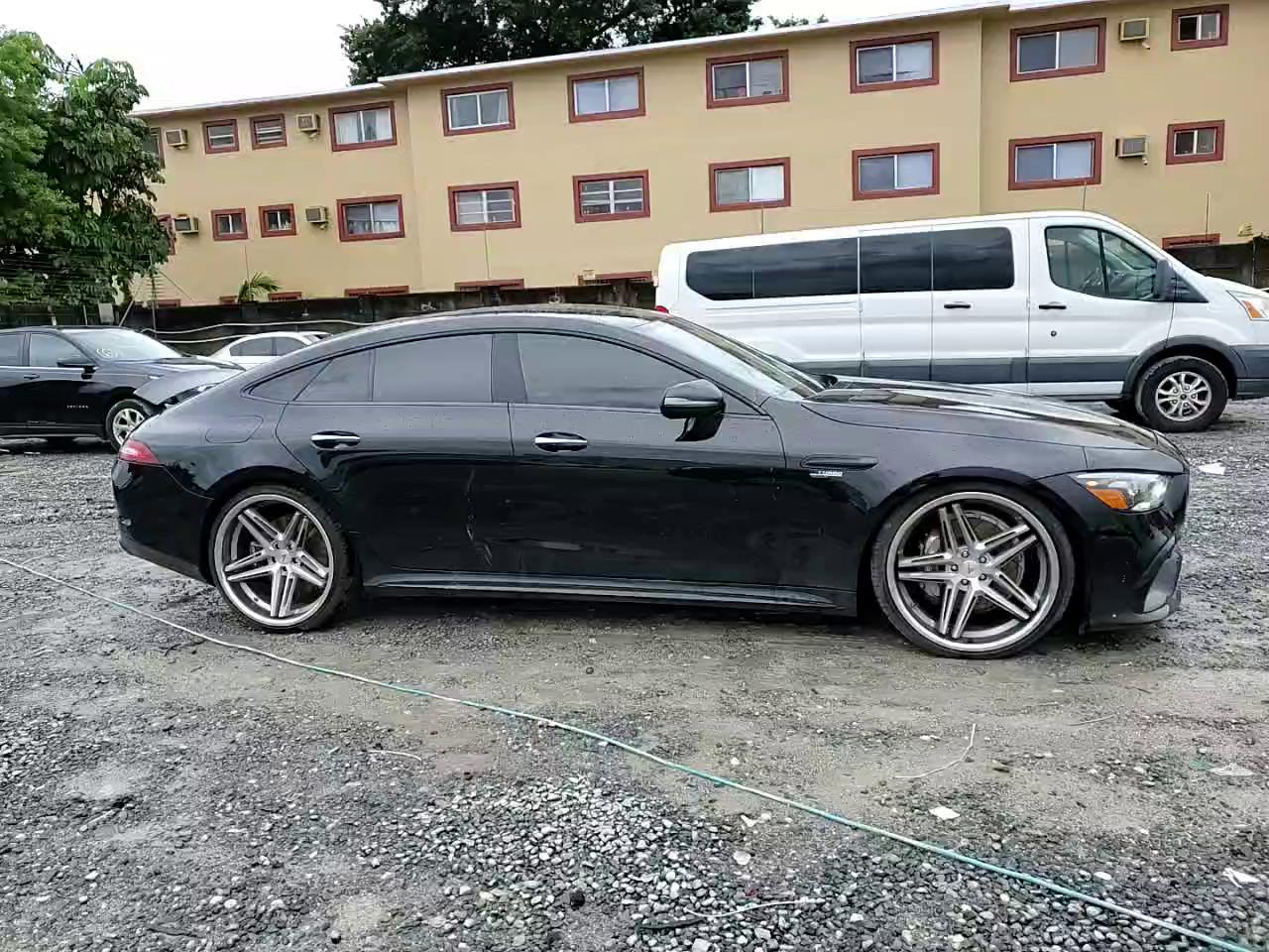 Фото: WDD7X6BB7KA008322