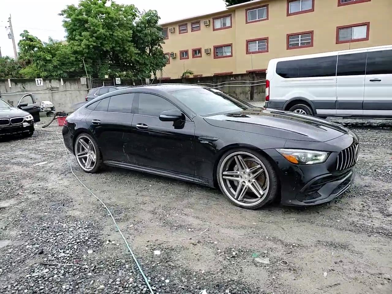 Фото: WDD7X6BB7KA008322