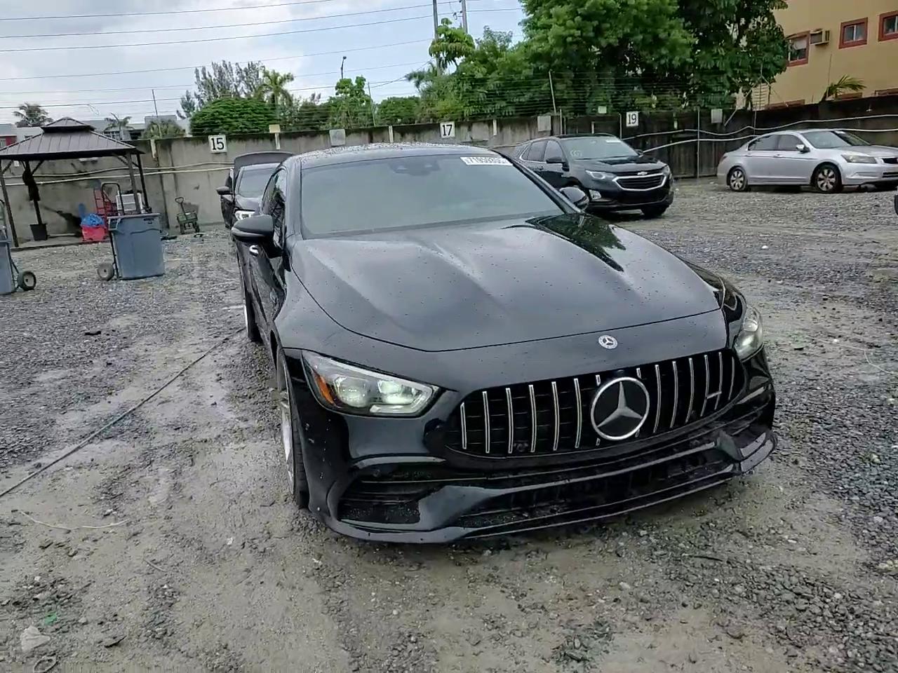 Фото: WDD7X6BB7KA008322