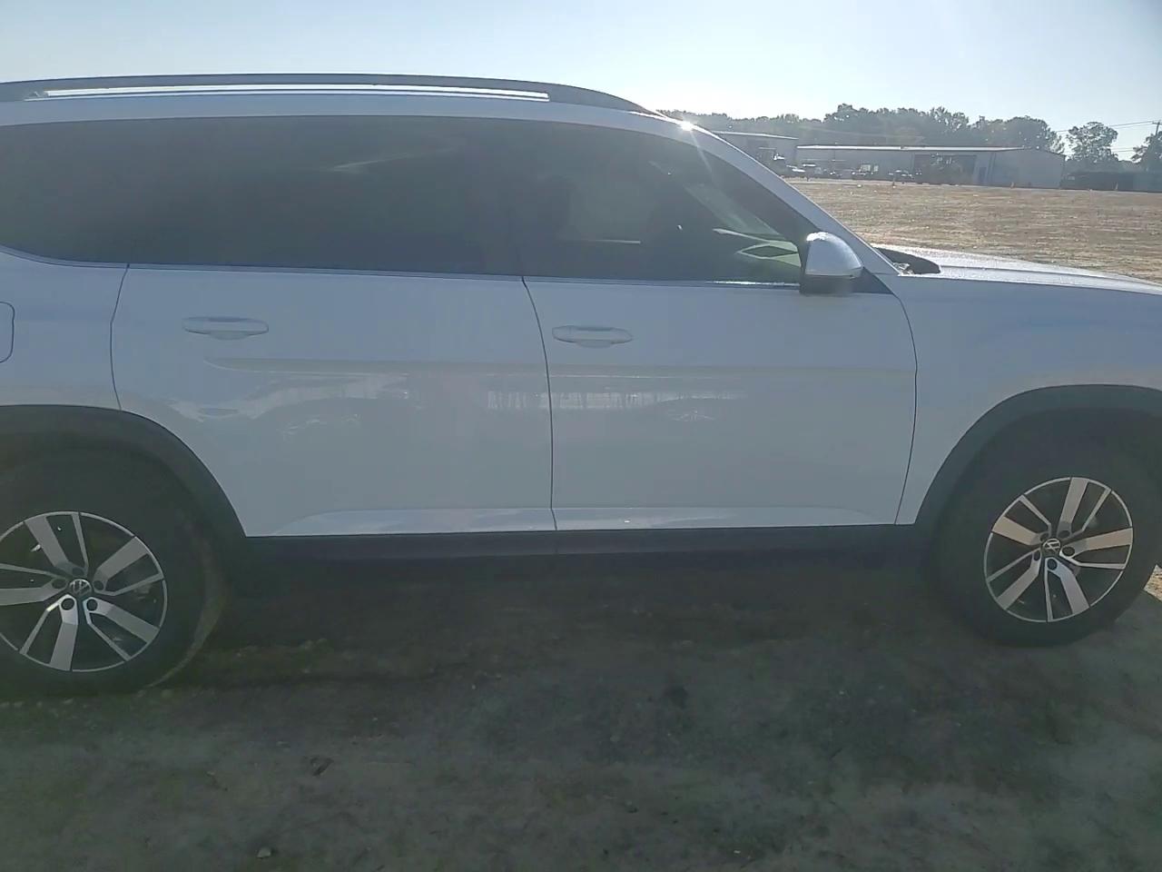 Фото: 1V2DP2CA2PC546075