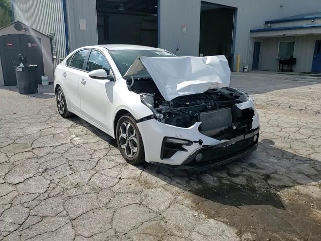 2021 Kia Forte Fe VIN: 3KPF24AD1ME276570 Lot: 84035015