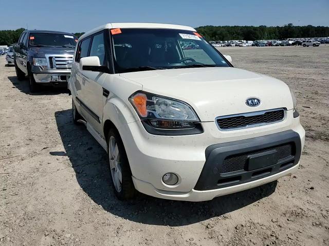 2010 Kia Soul + VIN: KNDJT2A24A7075185 Lot: 71121135