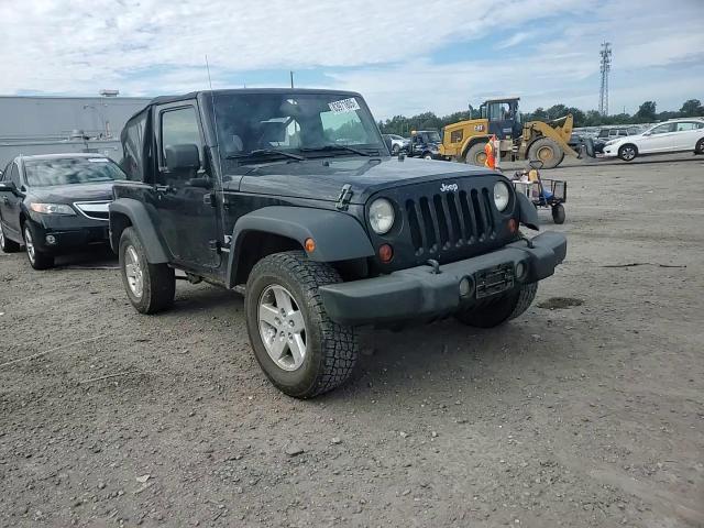 2009 Jeep Wrangler X VIN: 1J4FA24179L742536 Lot: 83971805