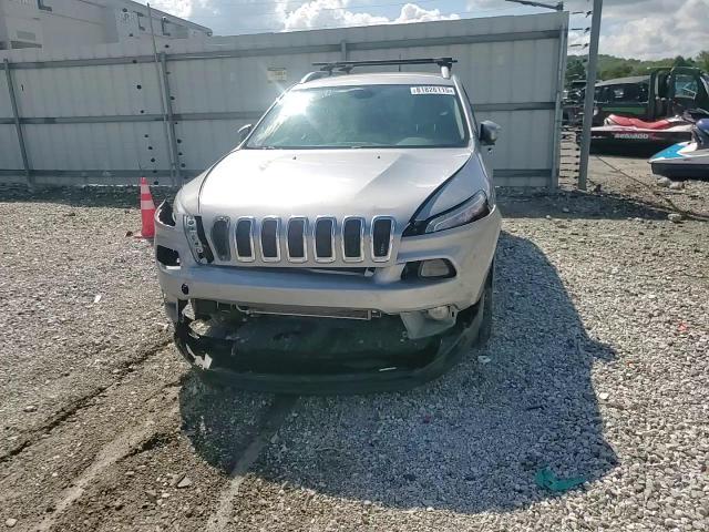 2017 Jeep Cherokee Latitude VIN: 1C4PJMCS4HW513616 Lot: 81826115