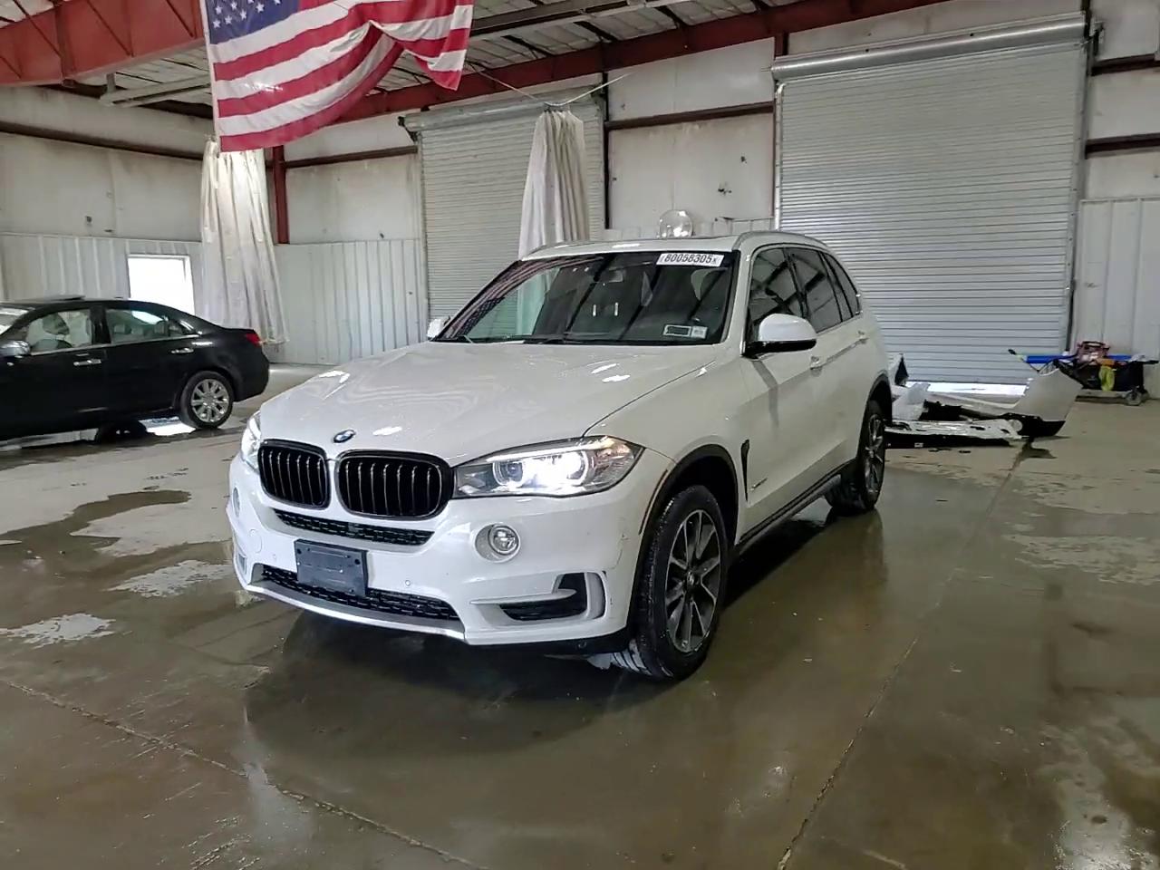 Фото: 5UXKR0C38H0X83258