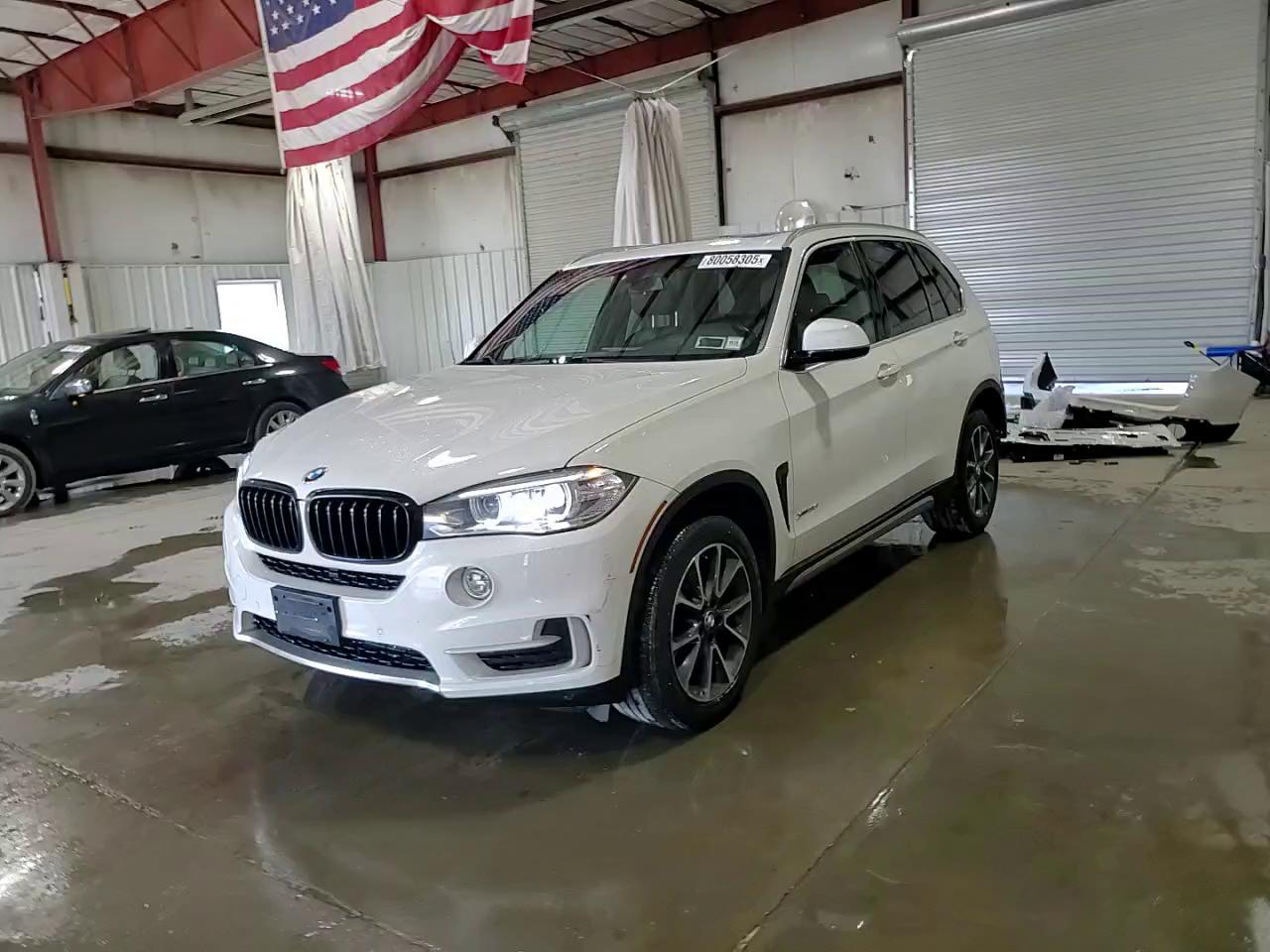 Фото: 5UXKR0C38H0X83258